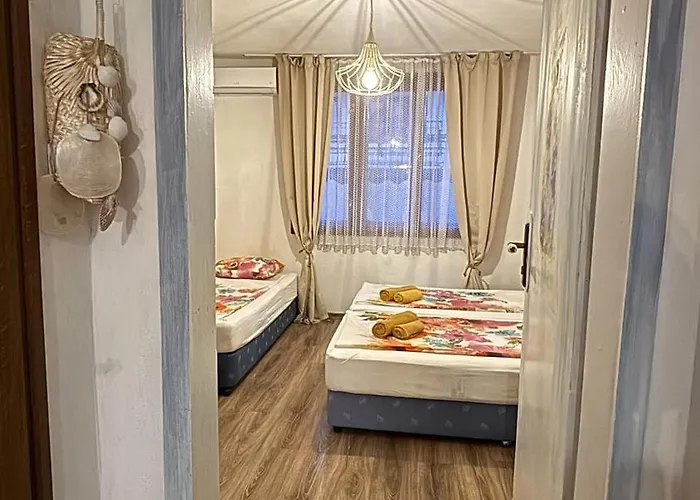 Къща за гости Hei Taka 4*